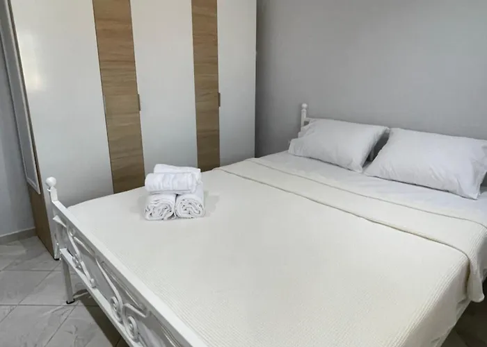 Nima House בית נופש ניאה מודאניה
