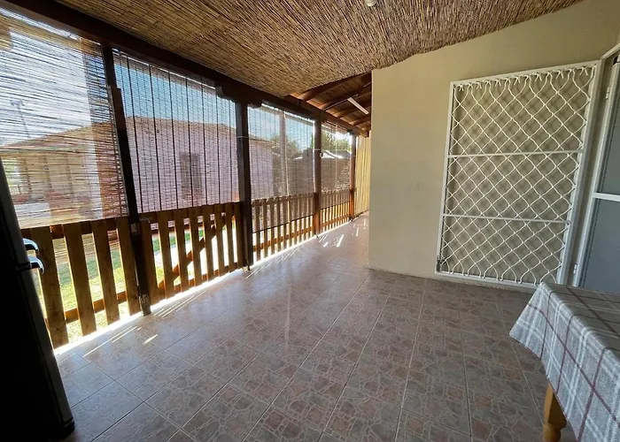 Nima House בית נופש ניאה מודאניה