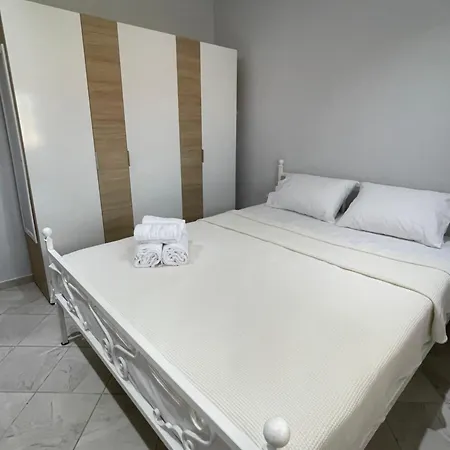 Nima House Case de vacanță Nea Moudania