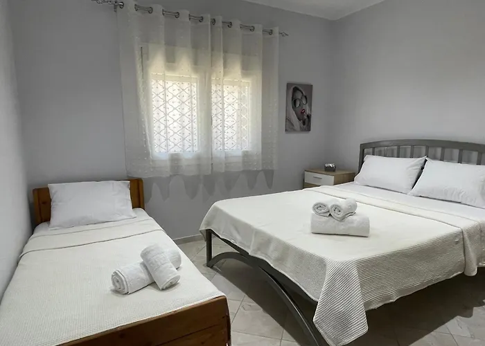 Nima House Holiday home *